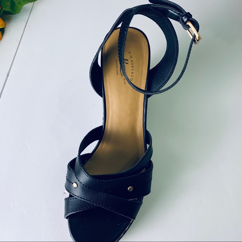 G . H. Bass Black WEDGES size 6.5 - Picture 6 of 6